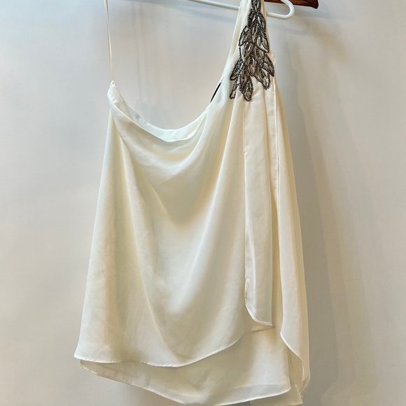 NWOT Woman's Guess One Shoulder Top - Picture 1 of 2